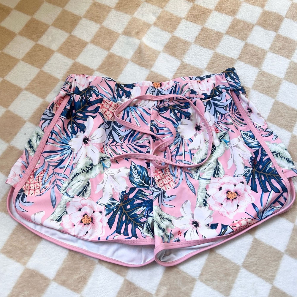 Pink Floral Swim Set - Rashguard & Shorts - Picture 4 of 7